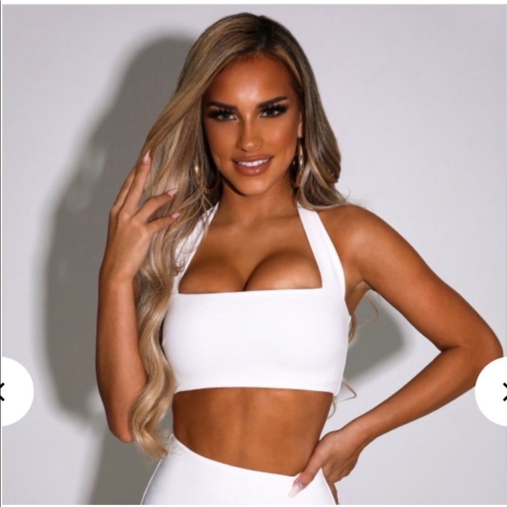 Cropped Halter Top !